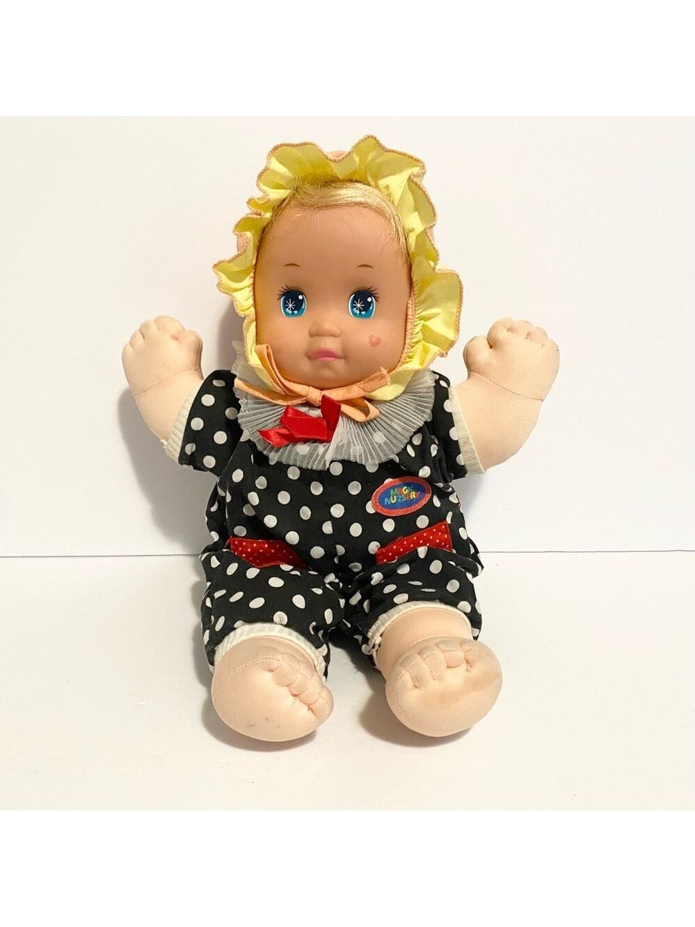 Magic Nursery Soft Baby Doll 1989 Vintage Toy w Outfit Clothing Hat 80s Plush